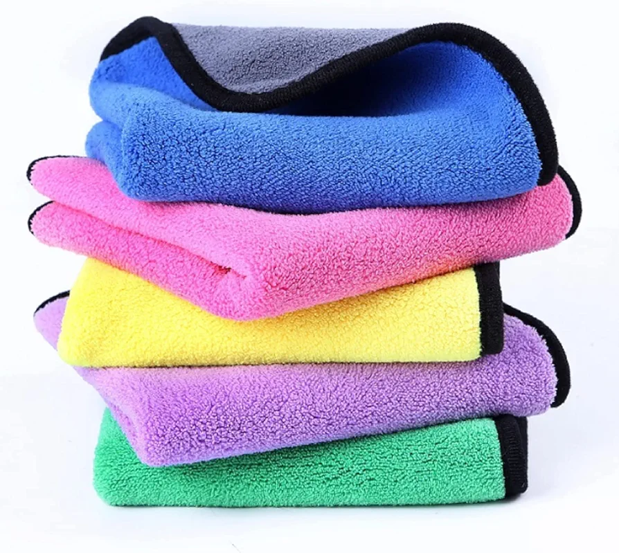 Auto Hub Heavy Microfiber Cloth for Car Cleaning and Detailing, Double Sided, Extra Thick Plush Microfiber Towel Lint-Free, 600 GSM (Size 40cm x 40cm)/Pack of 4, Color: Mix, multi color