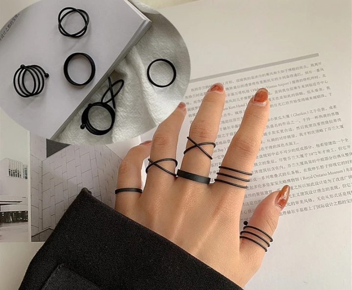 Classy black ring set set of 6 pes 